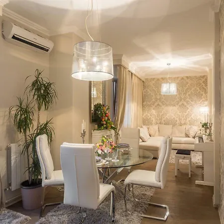 Apartino - Luxury View - Self Check-in