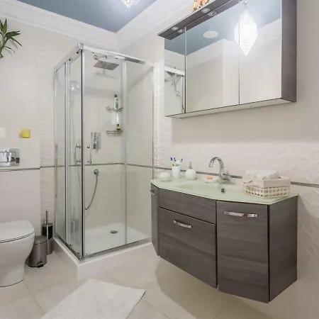 Apartino - Luxury View - Self Check-in