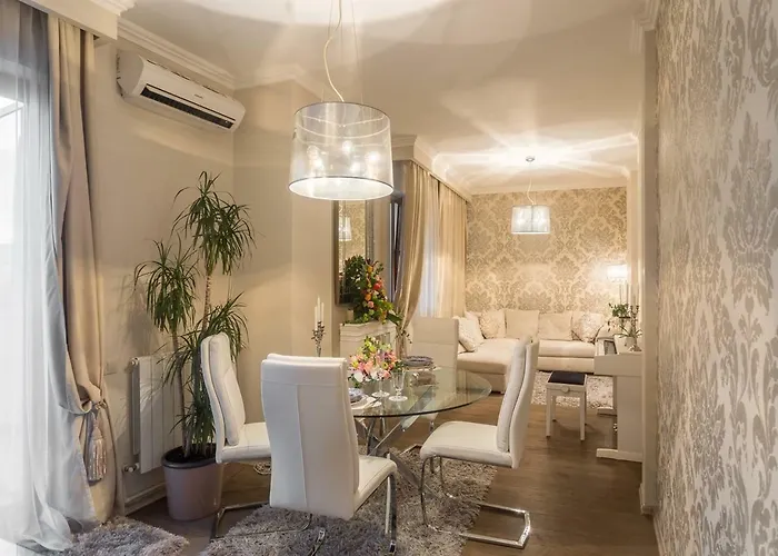 Apartino - Luxury View - Self Check-in